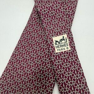 Hermes Mens Tie Paris Silk Burgundy Red & Beige Geometric Links 3”x 55.5”